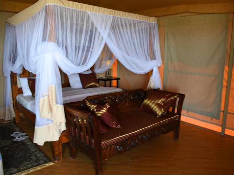 Serengeti Serena Safari Lodge Екстериор снимка